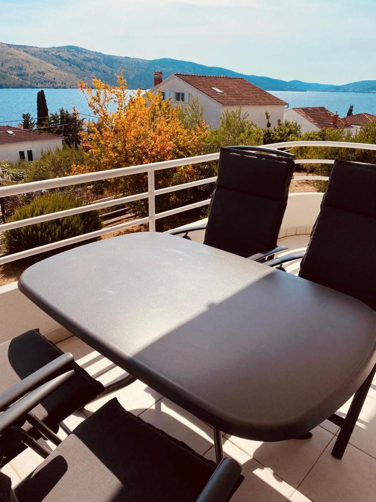 House Agradable Daire Seget Vranjica Dış mekan fotoğraf