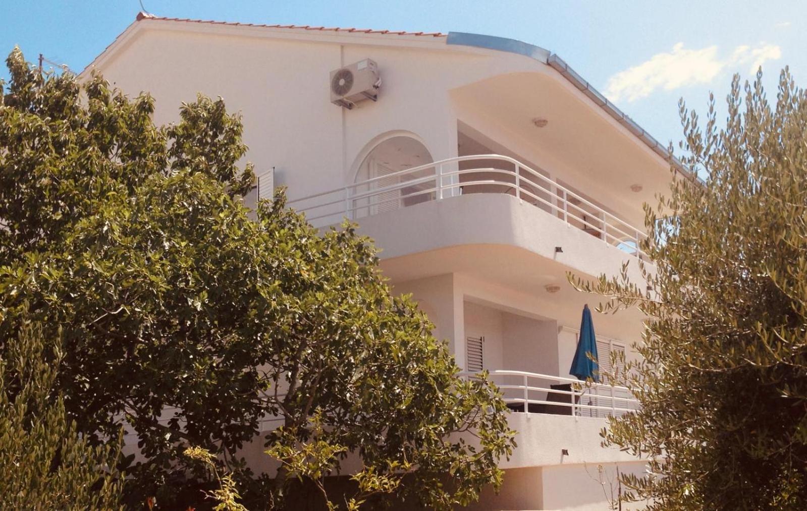 House Agradable Daire Seget Vranjica Dış mekan fotoğraf