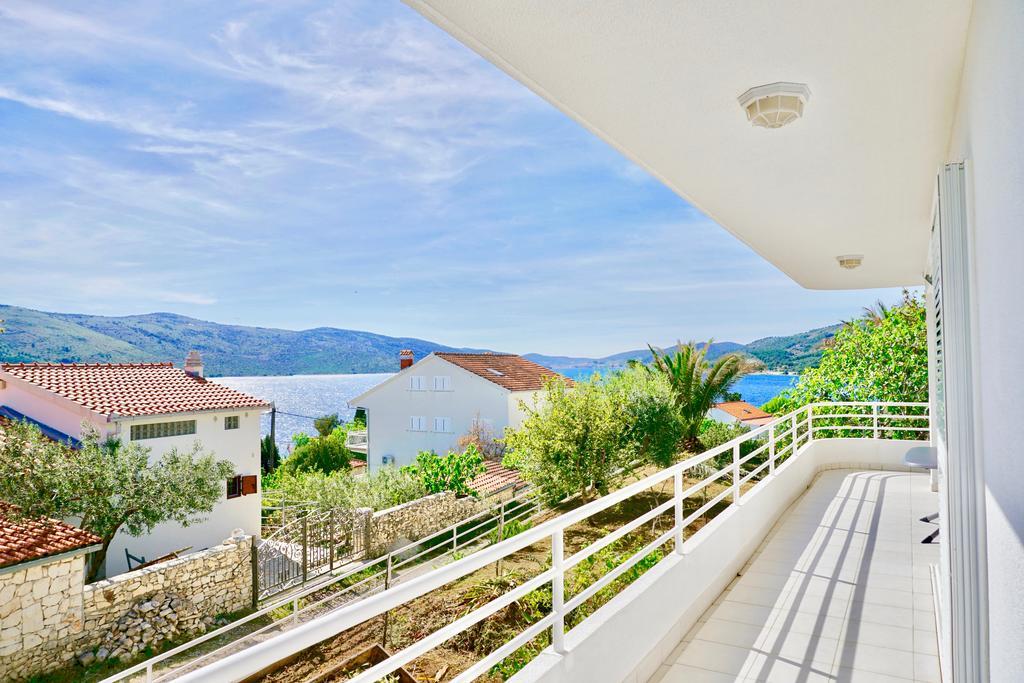House Agradable Daire Seget Vranjica Dış mekan fotoğraf